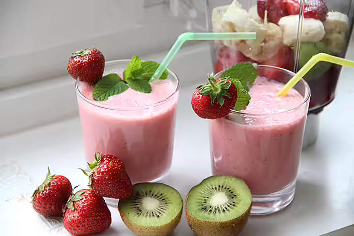 Strawberry Kiwi Smoothie Strawberry Kiwi Smoothie