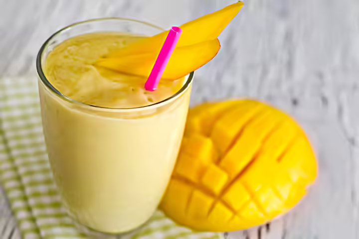 Yummy Mango Smoothie Yummy Mango Smoothie
