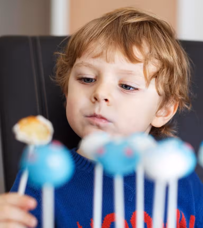 10 Healthy And Easy Cake Pops Recipes For Kids
