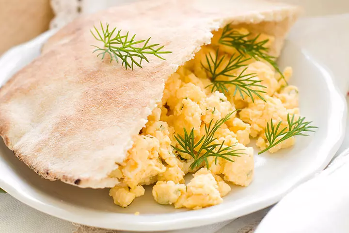 Greek Omelet In A Pita