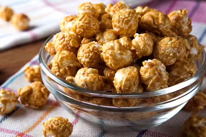 Christmas Recipes For Kids - Honey-Caramel Popcorn Honey-Caramel Popcorn