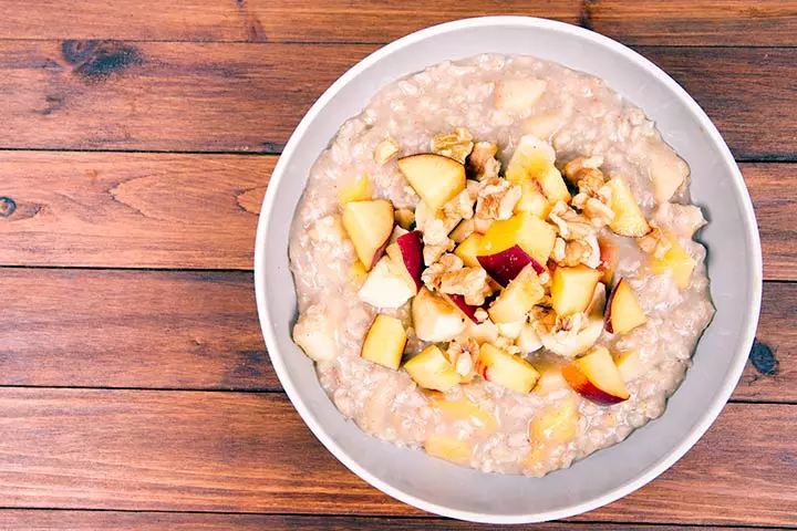 Peach and rice flour porridge