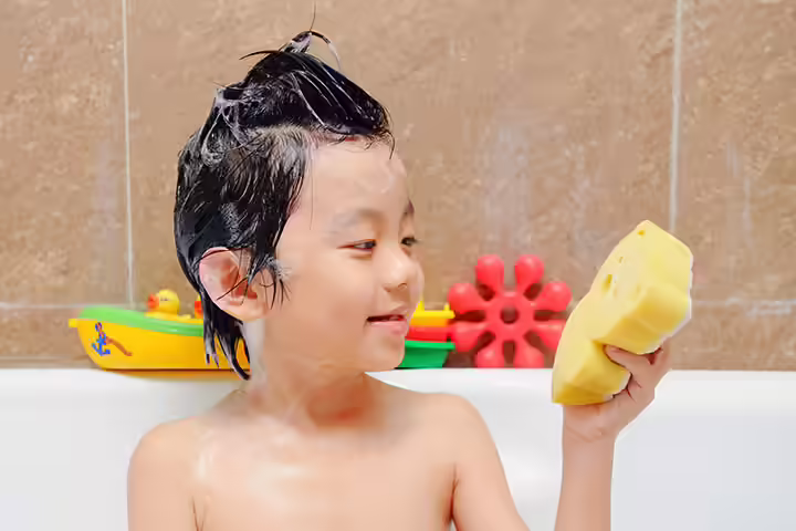 Water Activities For Kids-Sponge Bath Sponge Bath
