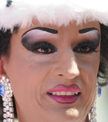 How To Do Drag Queen Makeup?