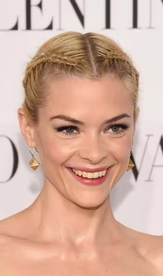 Halo Hairstyle - Centre-Parted Double Braid Centre-Parted Double Braid