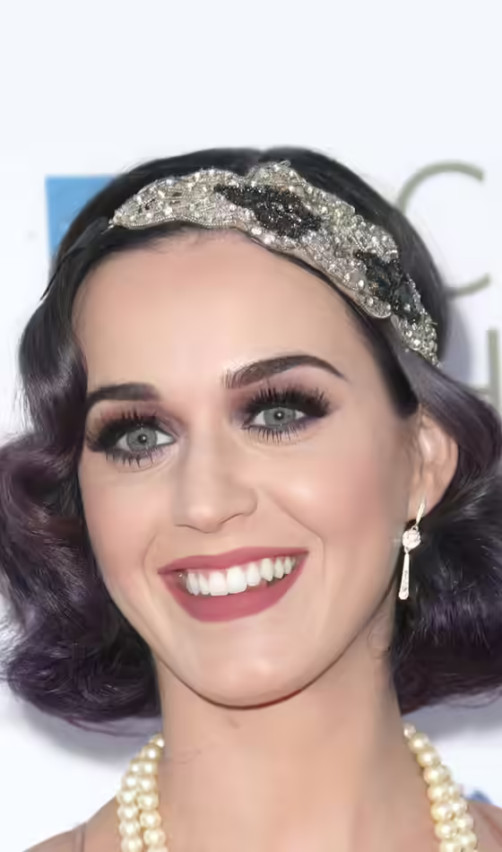 Funky Bob Hairstyles - Flapper Hair Flapper-Hair