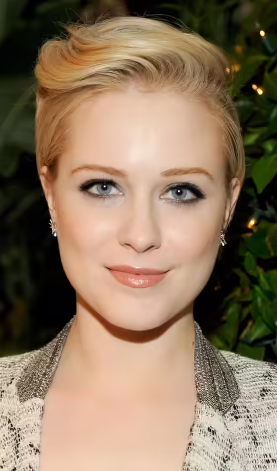 Sleek Hairstyles For Short Hair - Slick Side Part Slick-Side-Part