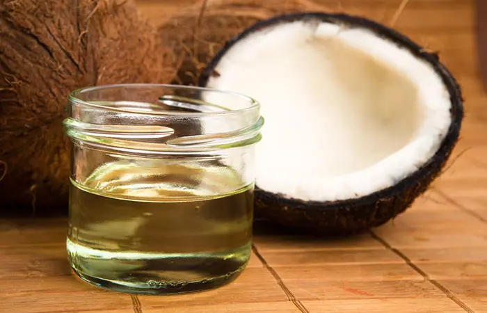 4. Aloe Vera And Coconut Oil For Psoriasis