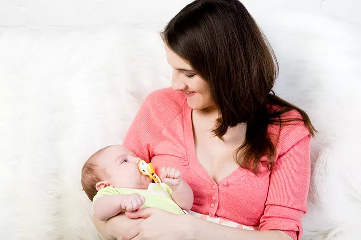 Can You Breastfeed Your Adopted Baby?_image