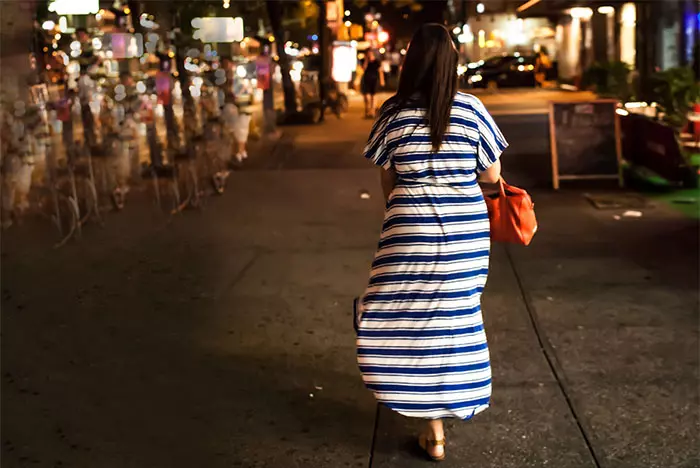 Horizontal stripes make your legs look shorter