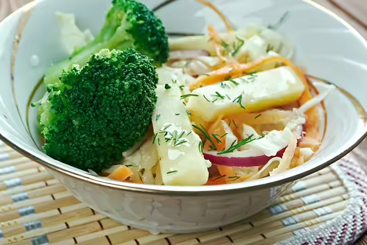 Broccoli Recipes For Kids - Broccoli Slaw Broccoli Slaw