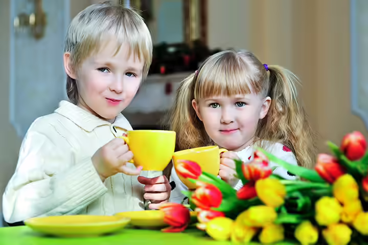Rainy Day Activities For Kids - Have a hot chocolate party Rainy Day Activities For Kids - Have a hot chocolate party