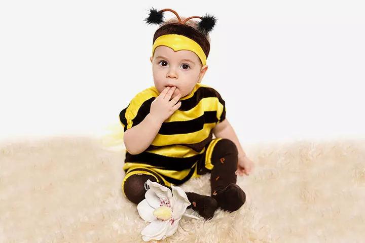 Bee Halloween costume for toddlers