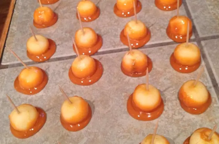 Caramel Apples