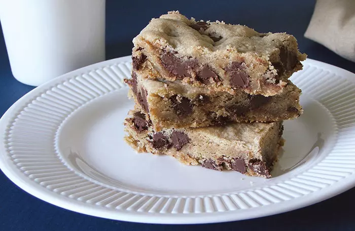 Choco-Chip Cookie Bar