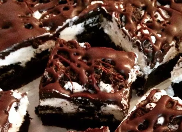 Cookies 'n Cream Extreme Brownies