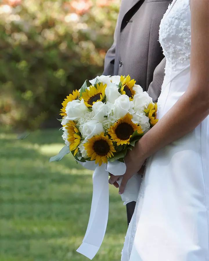 Wedding Bouquets - Off Whites And Yellows