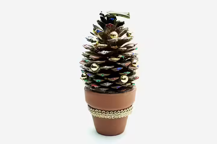Christmas Craft Ideas For Kids - Pinecone Christmas Tree Christmas Craft Ideas For Kids- Pinecone Christmas Tree
