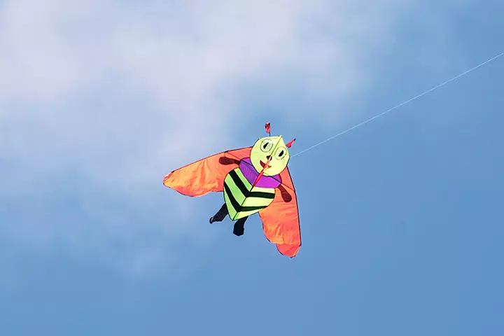 Summer Activities For Tweens - Bee Kite