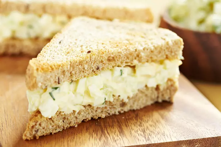 Finger Chicken Sandwich lunch idea for toddlers