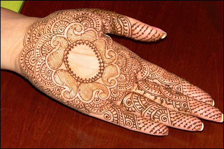 Traditional Mehndi Designs - Floral Perfection