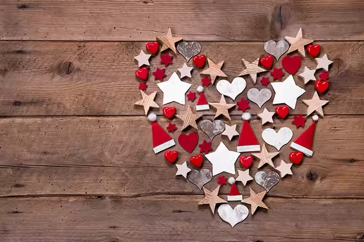 Christmas Card Ideas For Kids - Heart, Star, Santa Hat Cutouts For Card Christmas Card Ideas For Kids - Heart, Star, Santa Hat Cutouts For Card