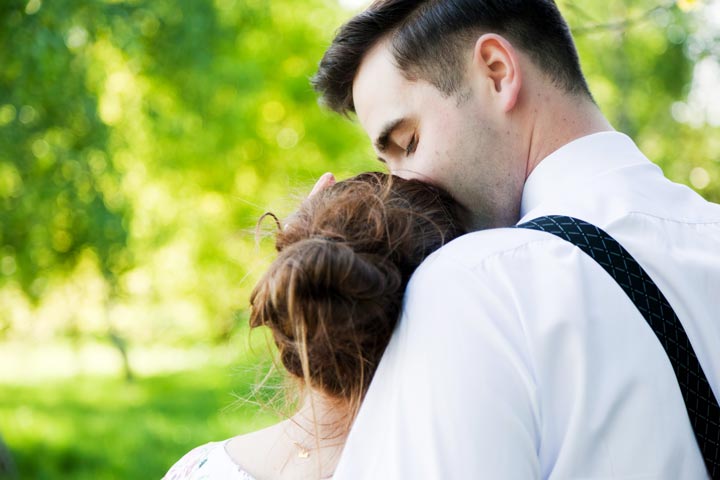 Saying I Love You: 5 Poetic Love Messages For Fiance!