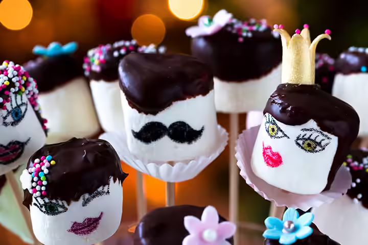 Summer Activities For Tweens - Marshmallow Faces Summer Activities For Tweens - Marshmallow Faces