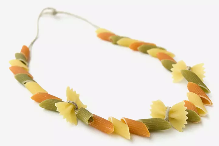 Pasta necklace, Thanksgiving crats for toddlers