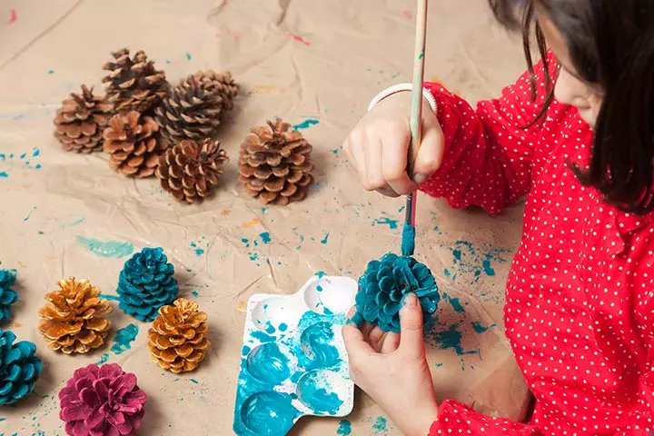 Christmas Craft Ideas For Kids - Pine Cone Christmas Ornament