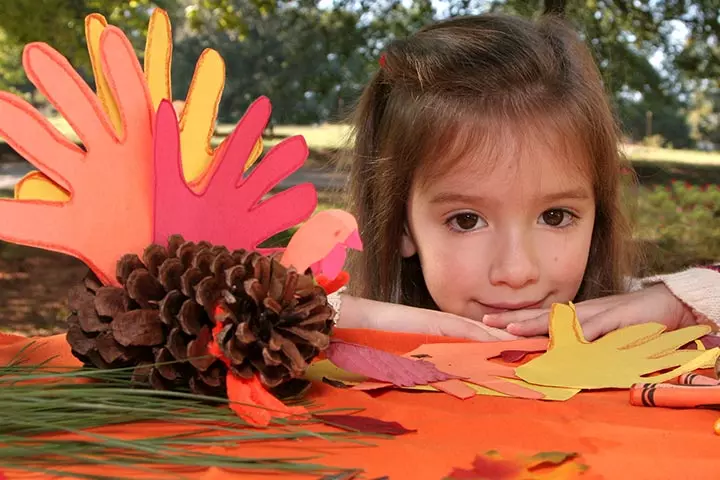 Thanksgiving Activities For Kids - Pine Cone Turkey