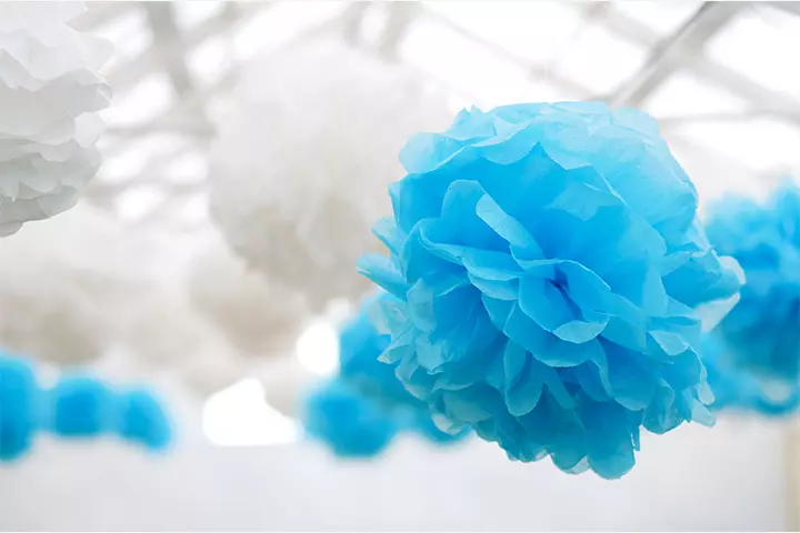 Christmas Craft Ideas For Kids - Tissue Pom Pom