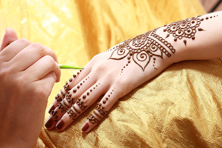 25 Best Traditional Mehndi Designs To Try