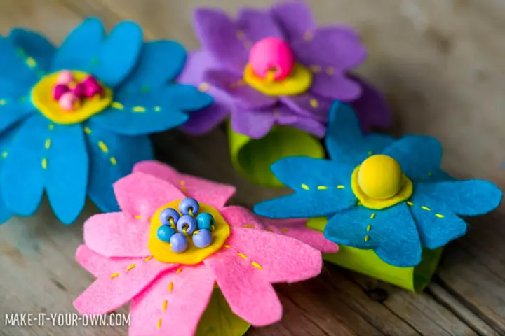 Floral napkin rings Mother's day crafts and greetings for kids