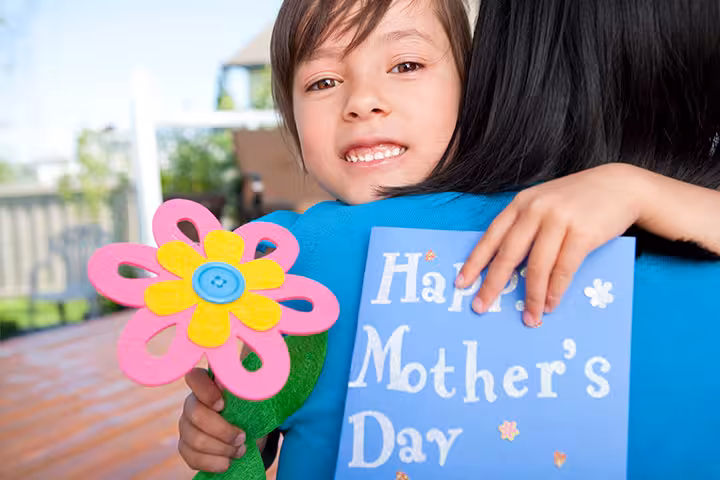 Mother's Day Crafts And Greeting Card Mother's Day Crafts And Greeting Card