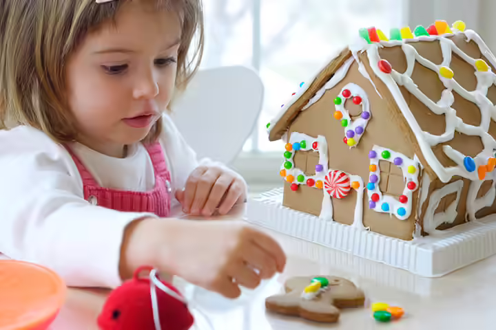 Gingerbread House For Kids - Simple Gingerbread House Gingerbread House For Kids - Simple Gingerbread House