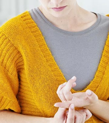 8 Effective Tips To Relieve Finger Pain During Pregnancy