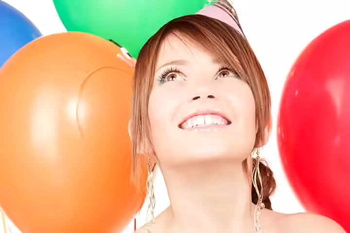 Games For Teenage Girls - Balloon Dare Games For Teenage Girls - Balloon Dare