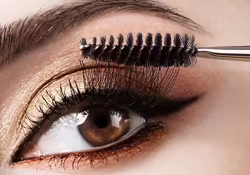 Get That False Eyelash Get That False Eyelash