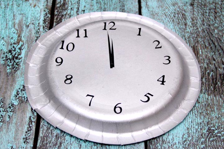 New Year Crafts For Kids - New Year’s Clock New Year Crafts For Kids - New Year’s Clock