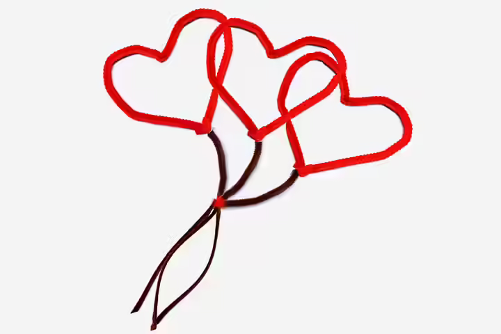 Pipe Cleaner Heart Balloons Pipe Cleaner Heart Balloons