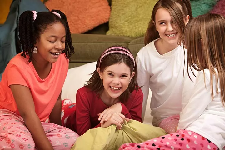 15 Awesome Sleepover Party Games For Tweens_image