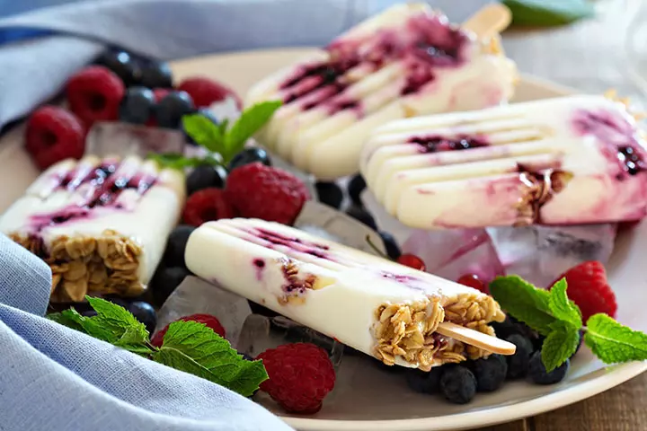 Snacks For Breastfeeding - Yogurt Popsicles With Oats, Fruits And Dry Fruits