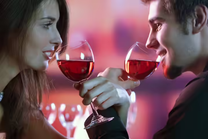 Tips On How To Make Your Wife Feel Special - Date-Night Paradigm Tips On How To Make Your Wife Feel Special - Date-Night Paradigm