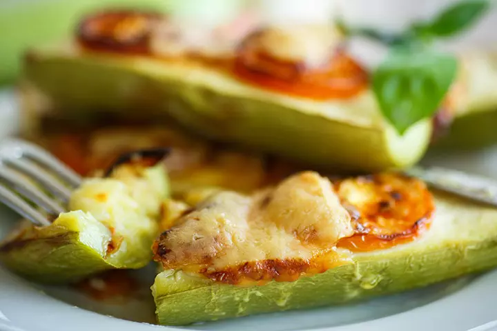 Enchilada-stuffed zucchini boats