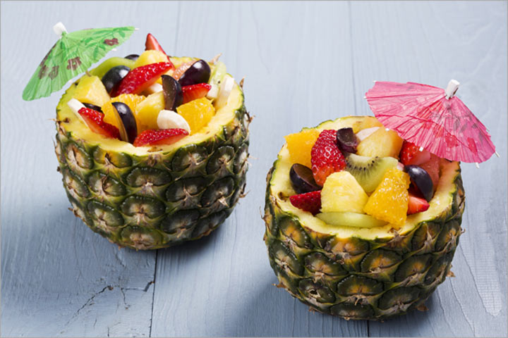 Fruit-Salad-In-Pineapple-Dishes