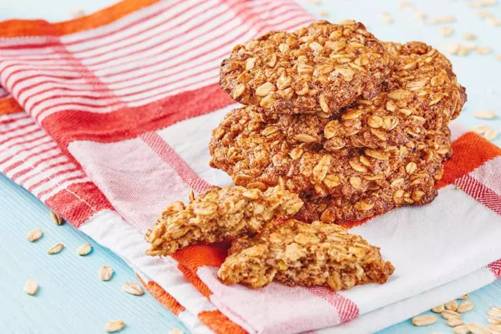 Banana Recipes For Kids - Oatmeal And Banana Biscuit