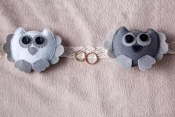 Owl Crafts For Kids - Stuffed Pompom Owl Owl Crafts For Kids - Stuffed Pompom Owl