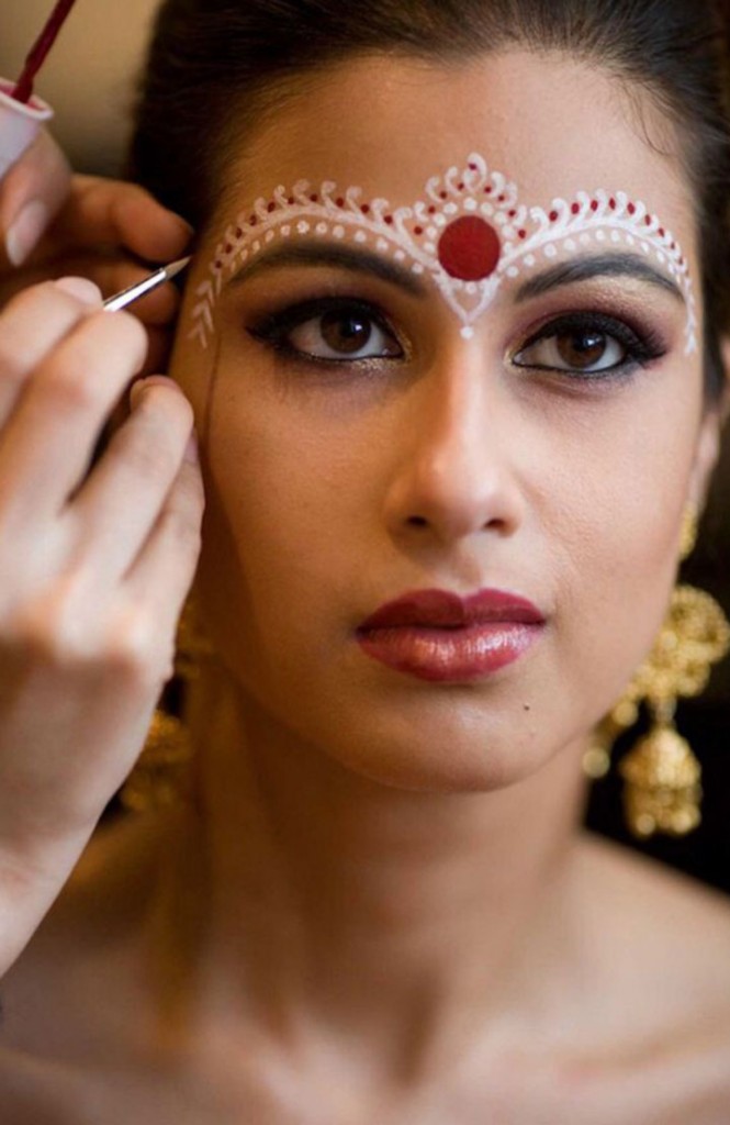 Bengali Bridal Makeup With 10 Amazing Pics And Videos 4550