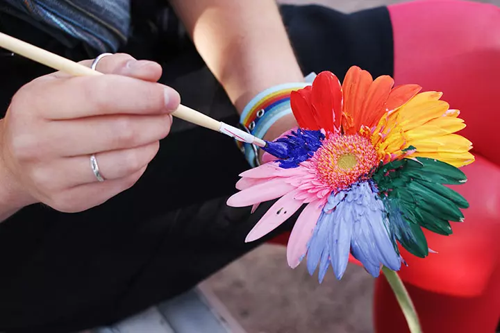 Rainbow-colored flower craft for kids